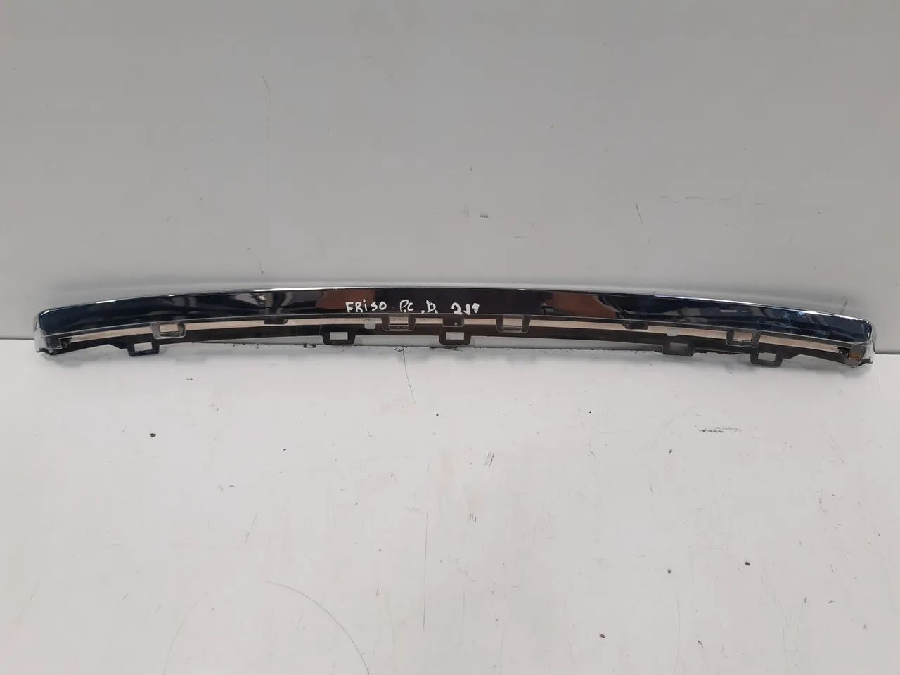 Friso Grade Parachoque Fiat Toro Freedom 2022 2023 2024 - Foto 2