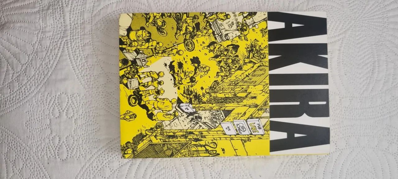 Akira volume 1