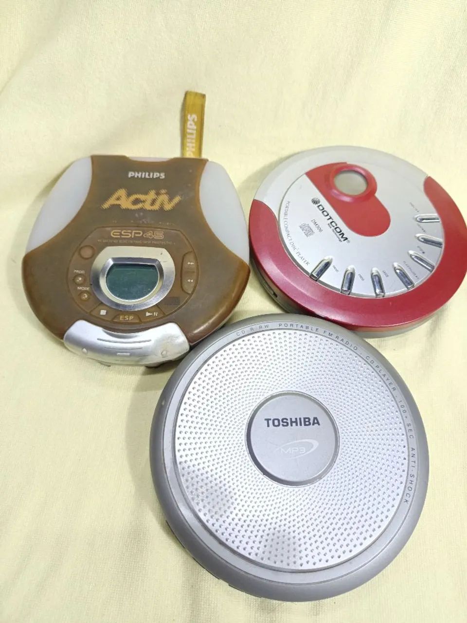 Lote de discmans. Não funcionam