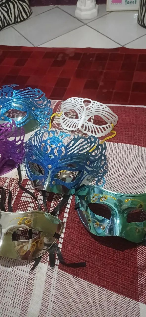 Lote de m áscaras de Carnaval  - Foto 2