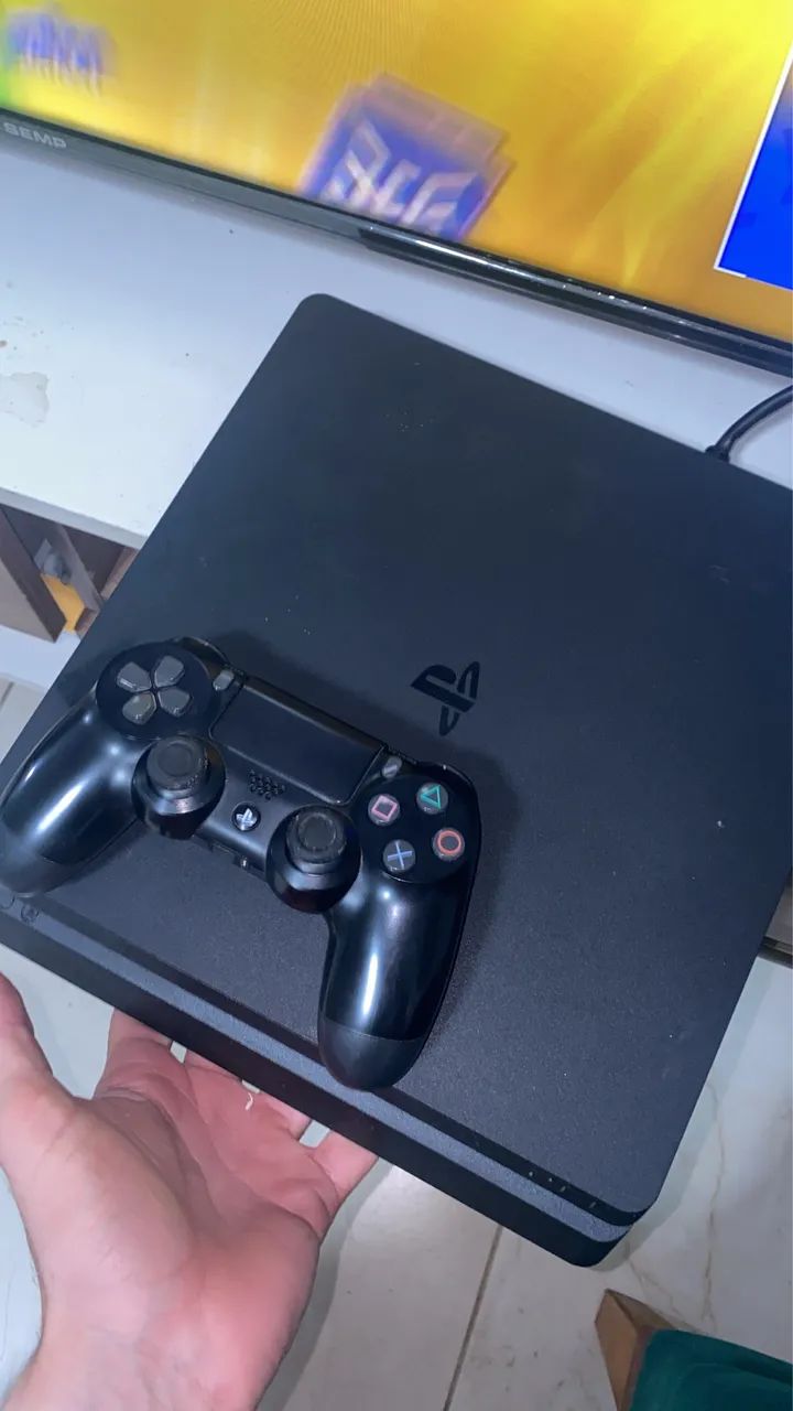 Ps4 slim 1Tb