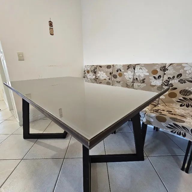 Mesa de jantar retangular com 6 cadeiras usada - Foto 2