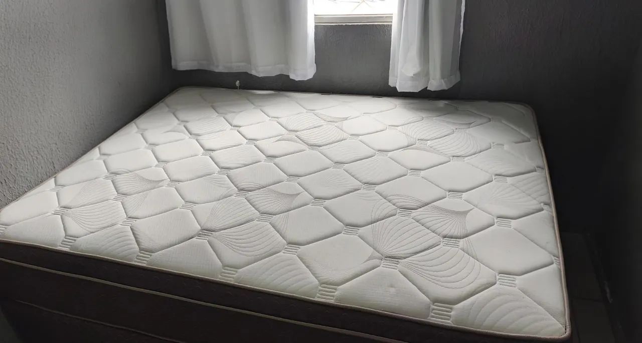 CAMA QUEEN NOVA + PROTETOR DE COLCÃO
