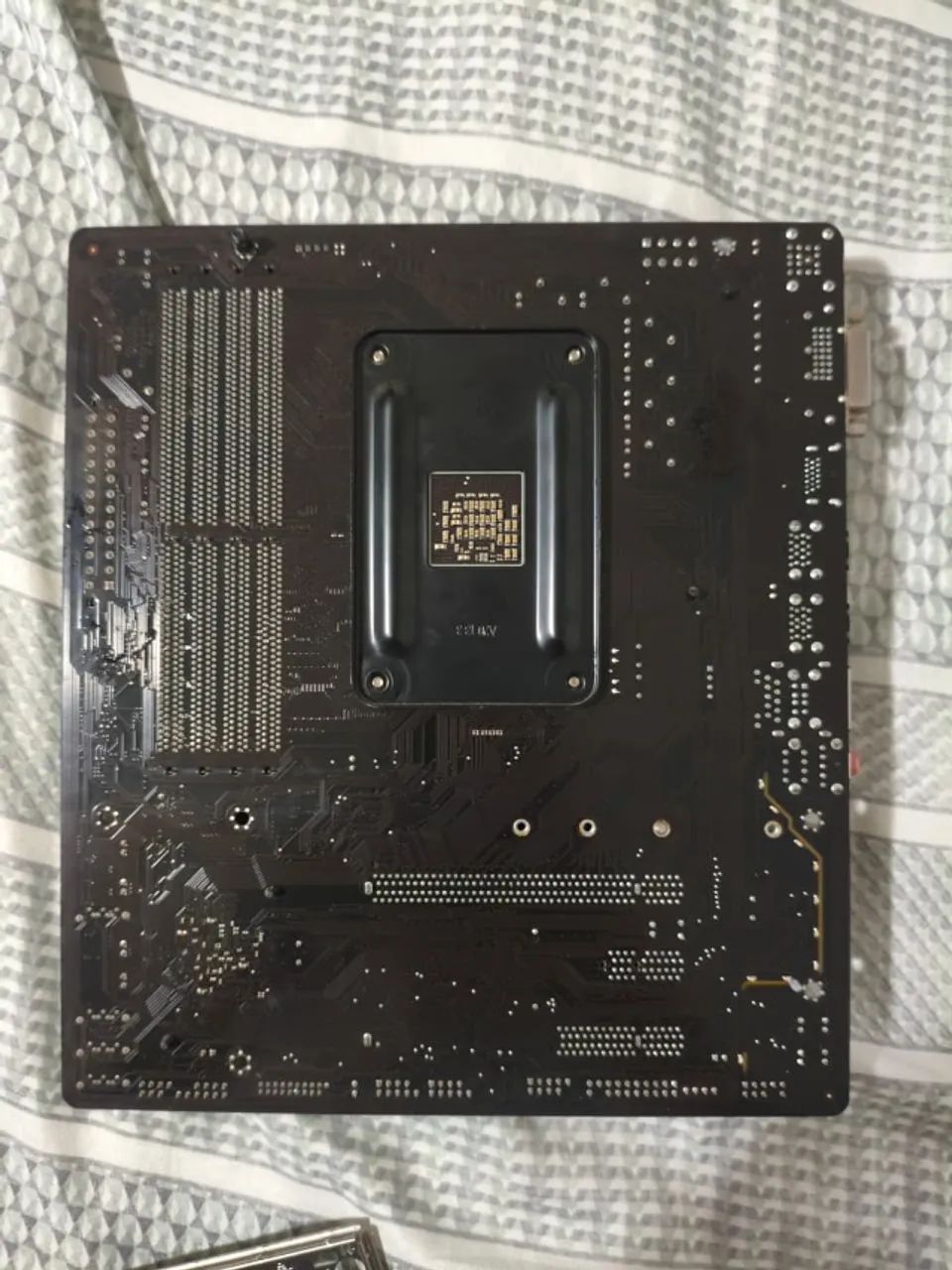 Placa Mãe Gigabyte Am4 - Foto 2