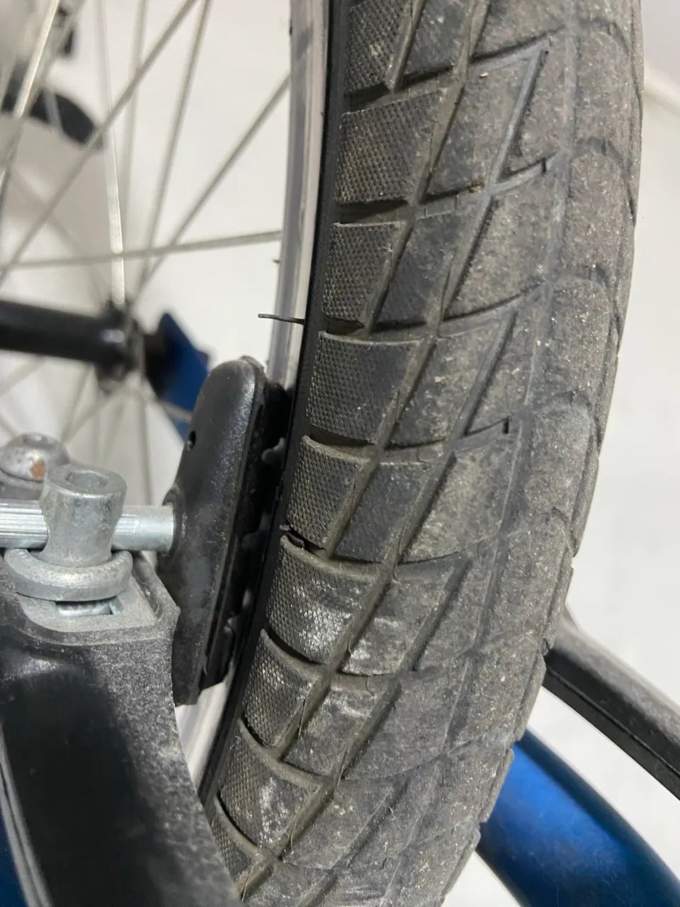 Bicicleta aro 20 semi nova!!! - Foto 4