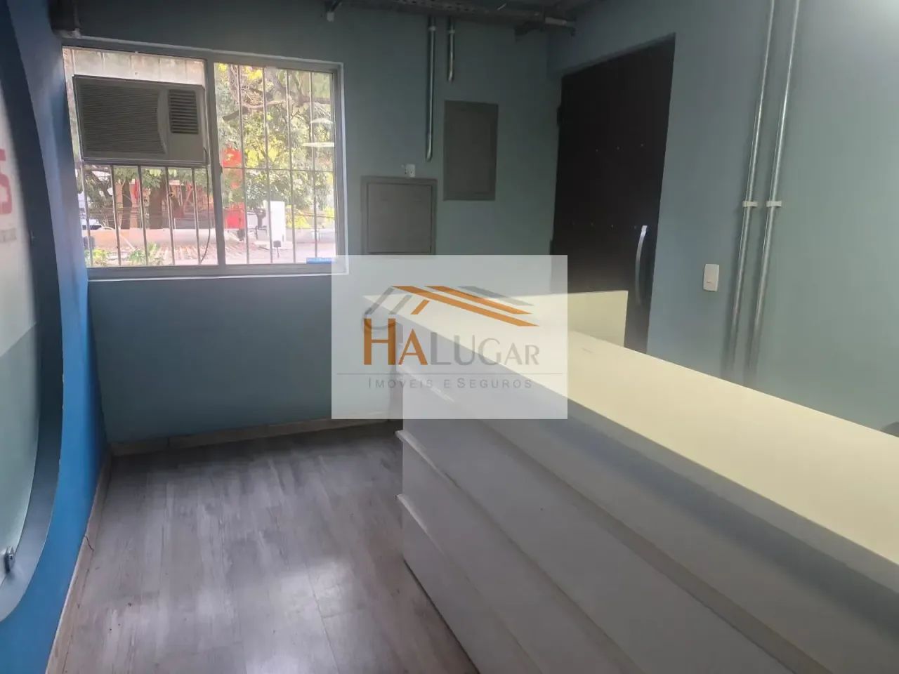 Conjunto Comercial Completo com 7 Salas no Santo Antônio  Localização Estratégica