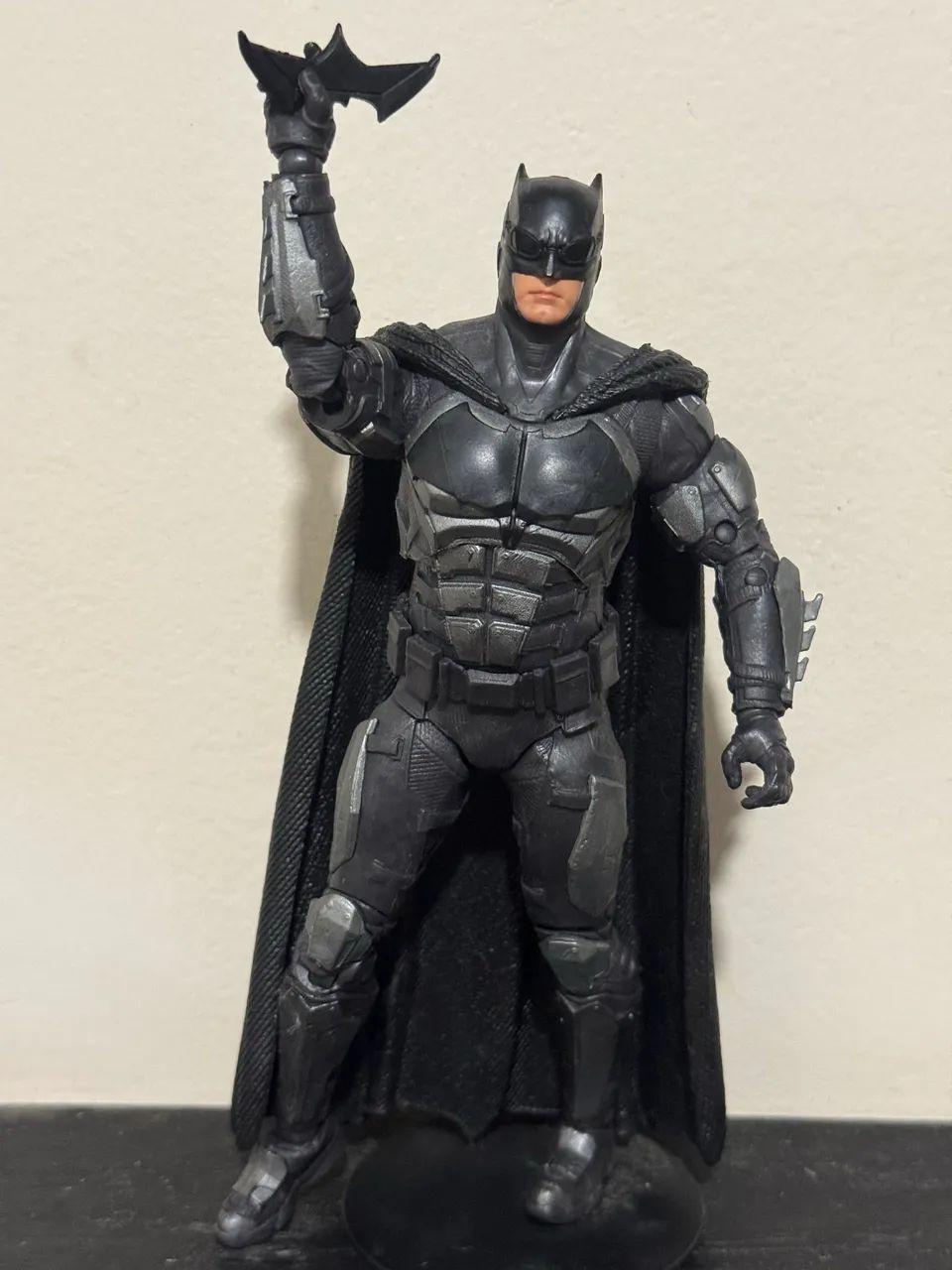 boneco do Batman da linha DC Multiverse - McFarlane Toys - Foto 3