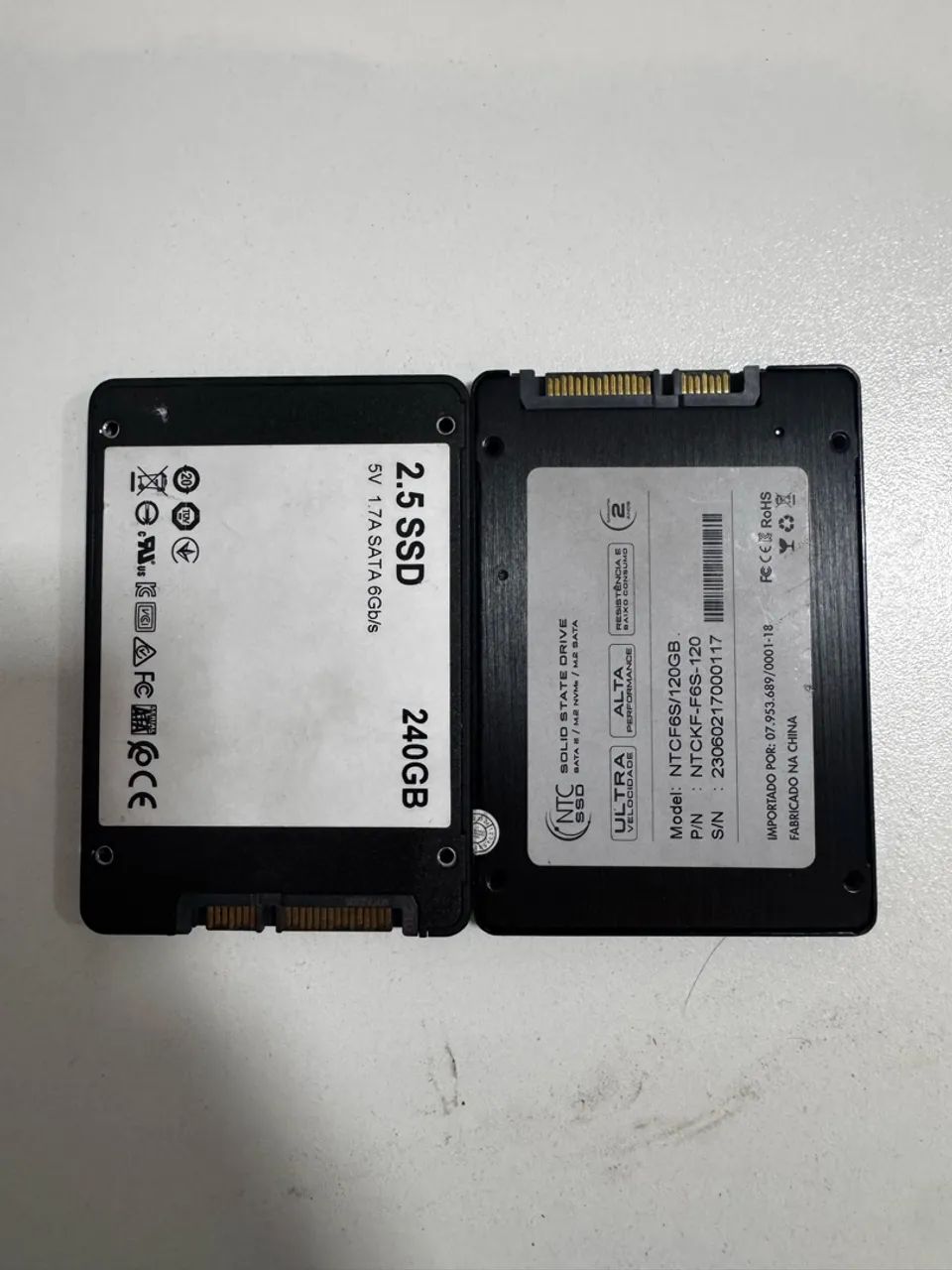 4 SSDs 120GB 