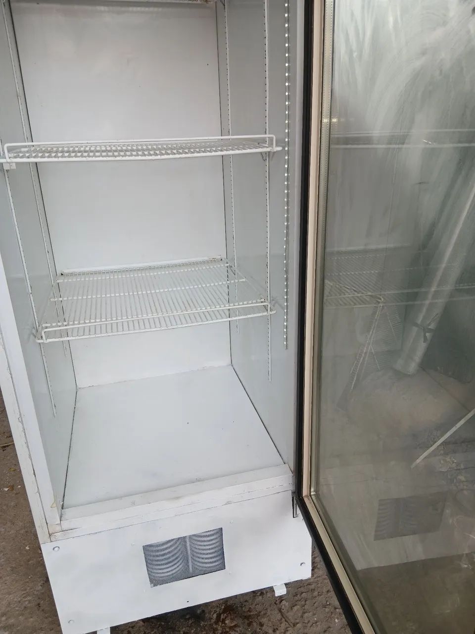 Vende expositora fricon 565L 127v semi nova - Foto 2