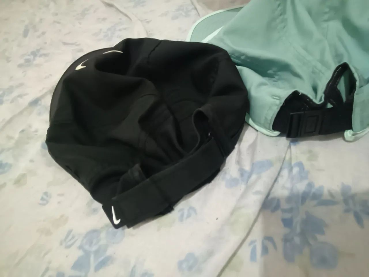 Dois bonés originais Nike semi novos. - Foto 2