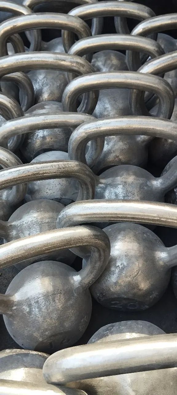 Kettebell no ferro bruto 16 kg