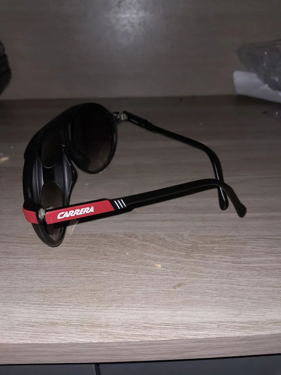 Vendo óculos de sol CARRERA  - Foto 2