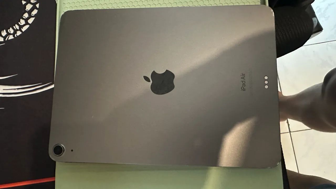 iPad AIR M1