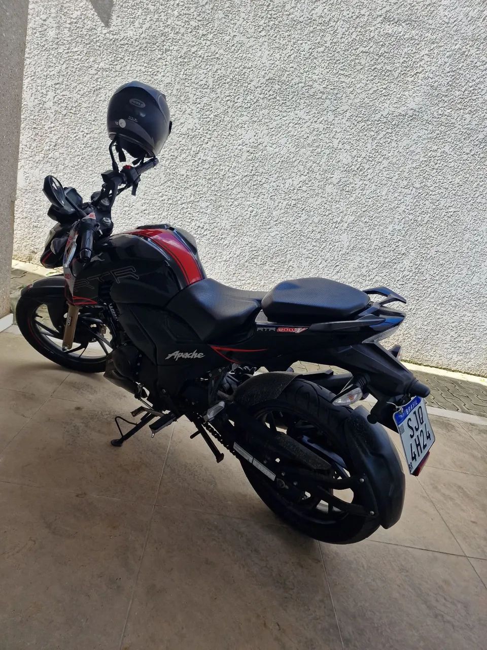 Moto apache rtr  200cc