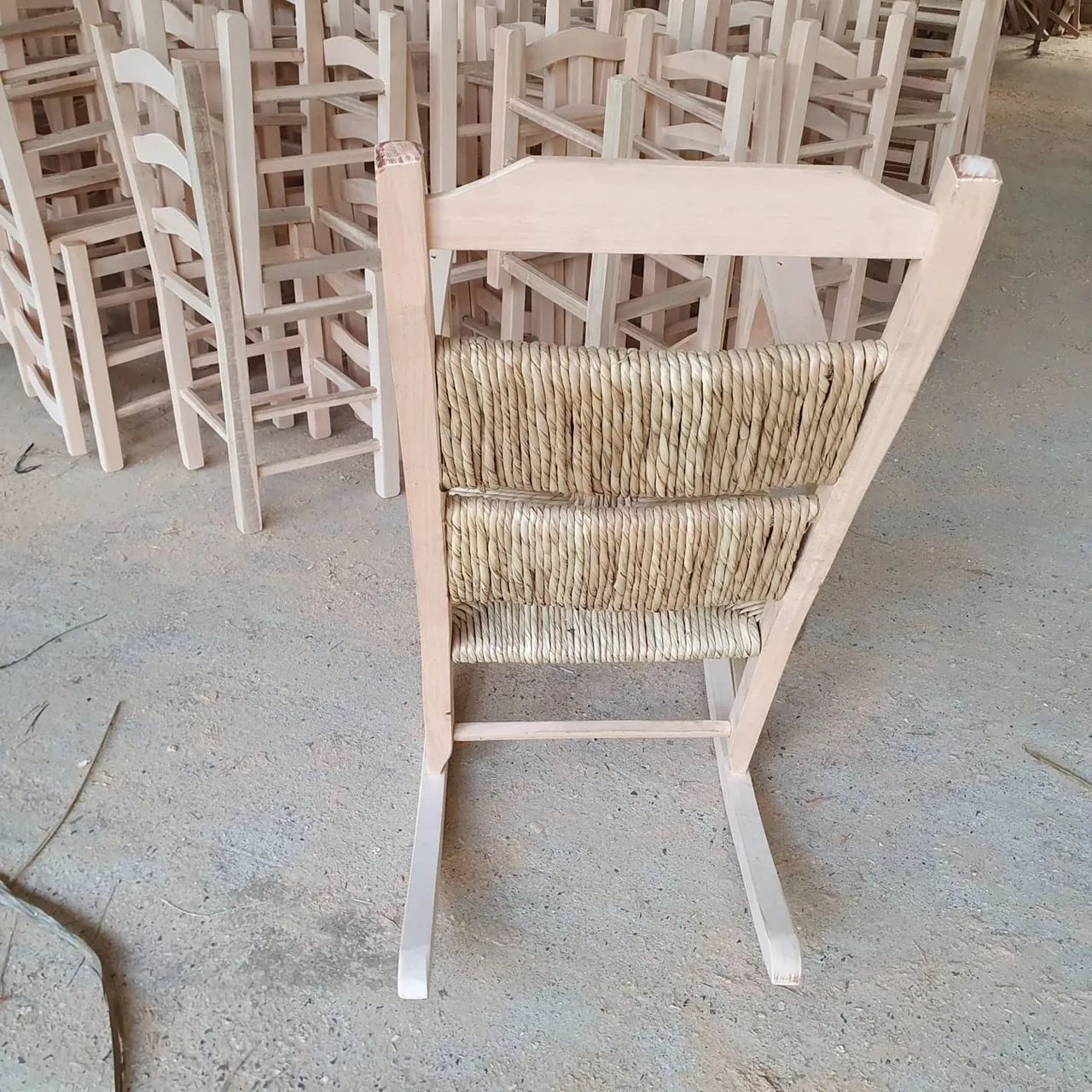 Cadeira de balanço em palha natural  - Foto 2