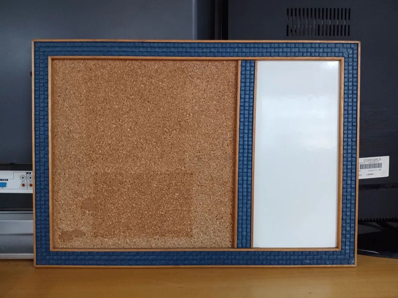 Quadro de Aviso em Madeira 
