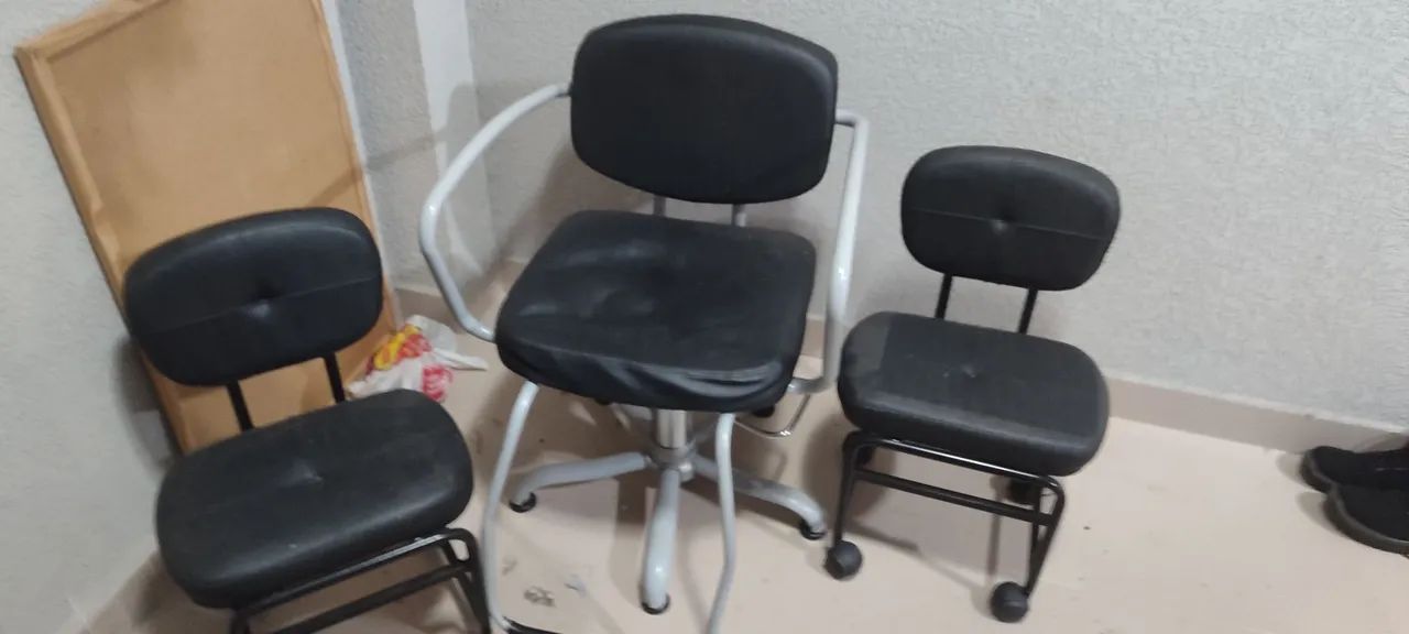 Cadeira de corte e manicure  - Foto 4