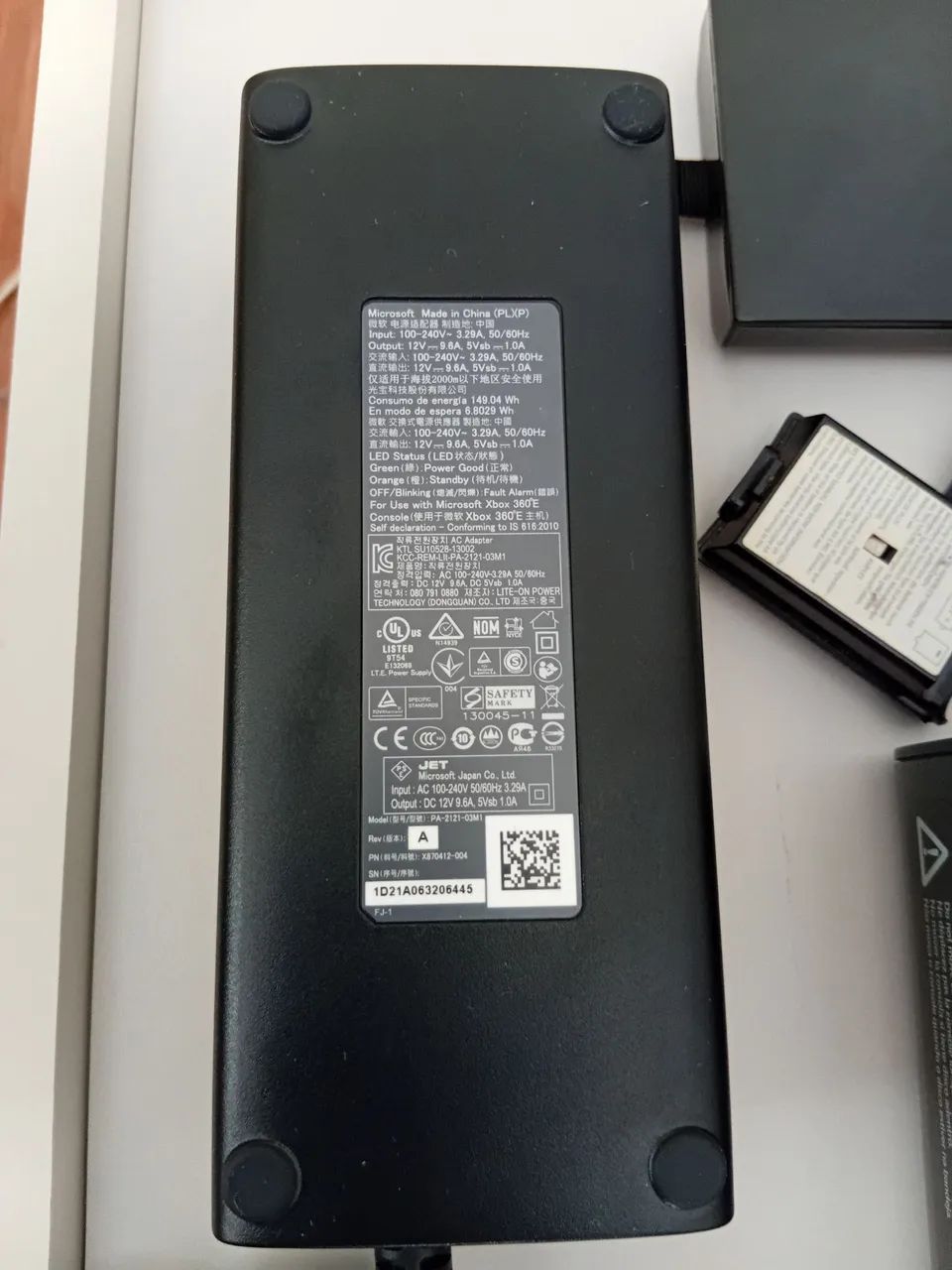 XBOX 360 E NA CAIXA E COM HD CHEIO DE JOGOS - Foto 4