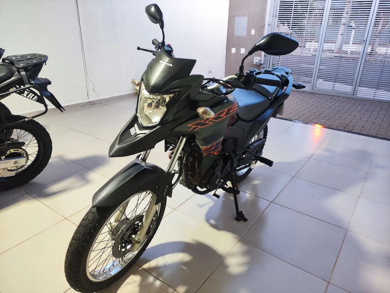 *Vendo XRE 190 Adventure*