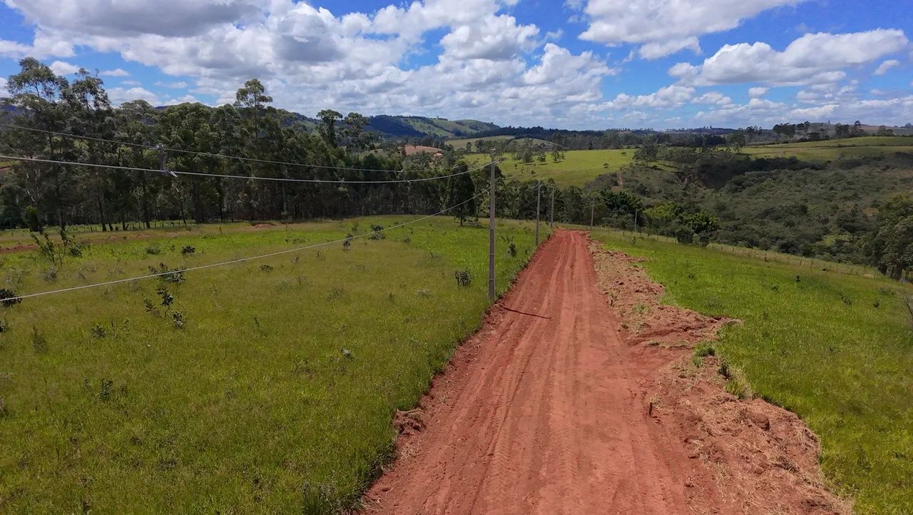 Vendo chácara de 1.000 m2 em Desterro de Entre Rios MG