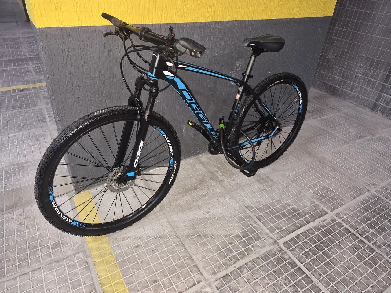 Bicicleta OGGI 7.0 - 2023.