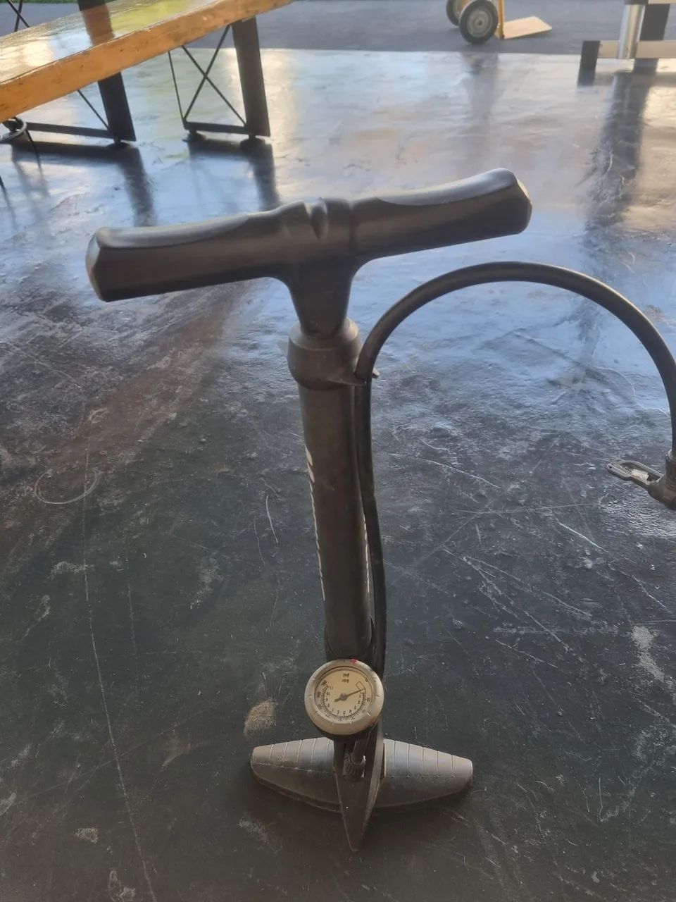 bomba de ar com manômetro - Foto 2