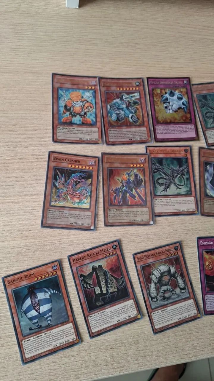 200 cartas de Yugioh | 50 com raridade - Foto 3