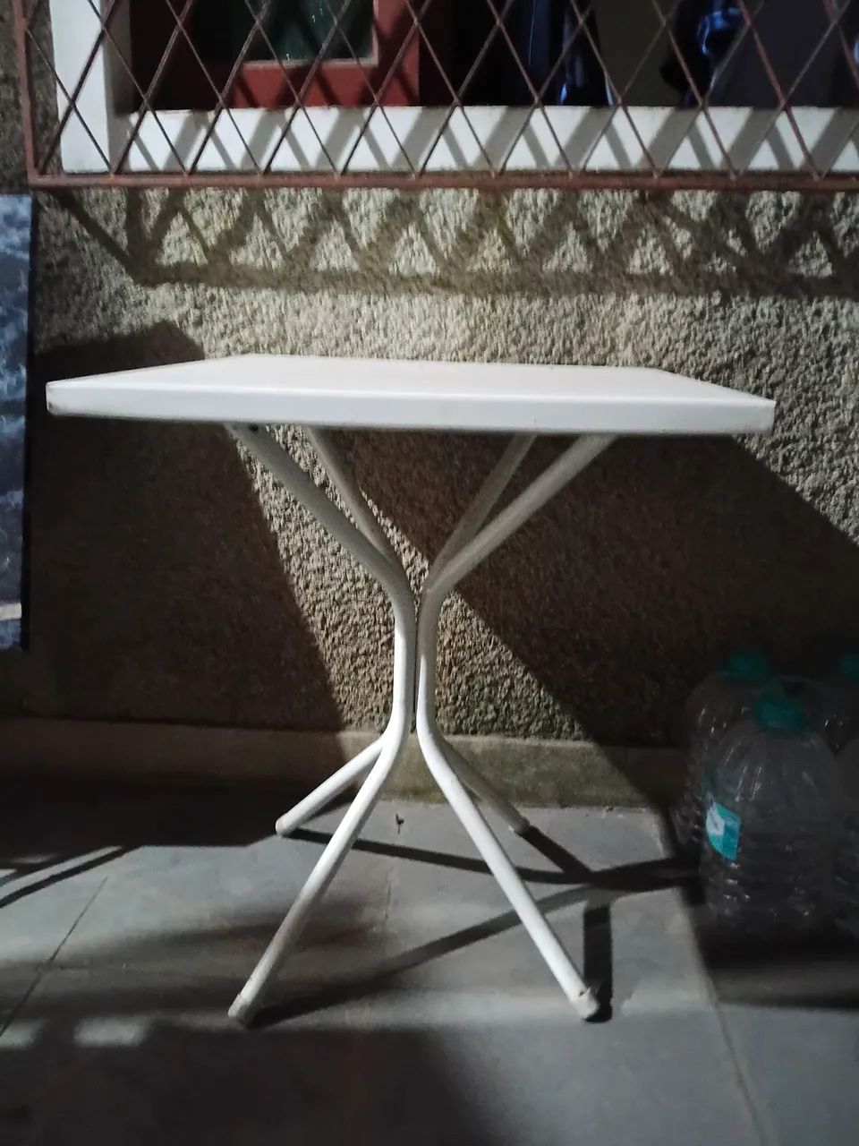 VENDE-SE MESA
