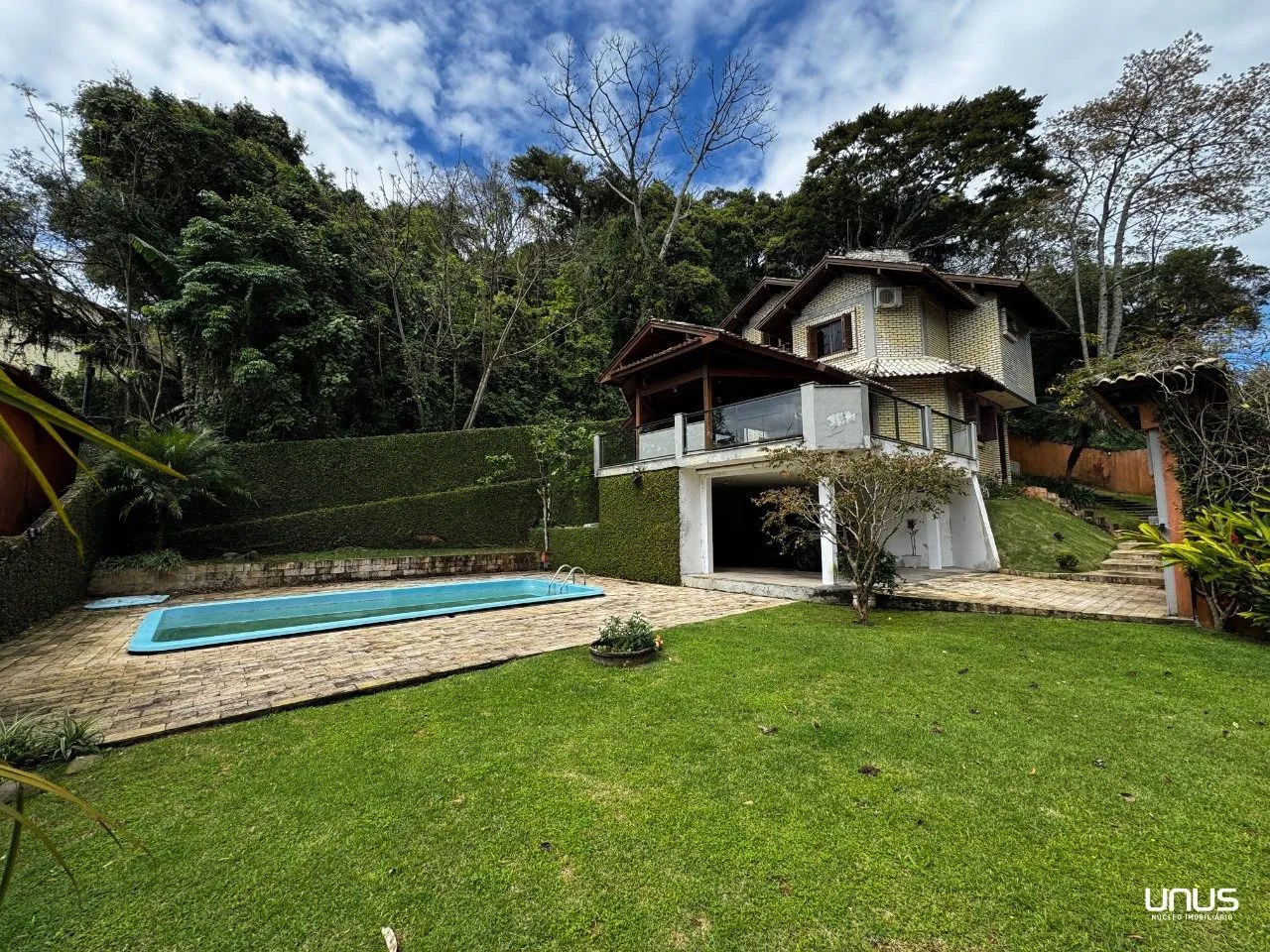 Casa ampla com 4 suítes no Centro de Florianópolis