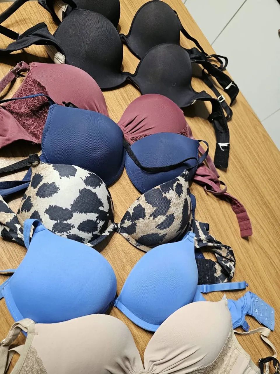 Desapego 10 sutiãs de qualidade enchimento - Foto 3
