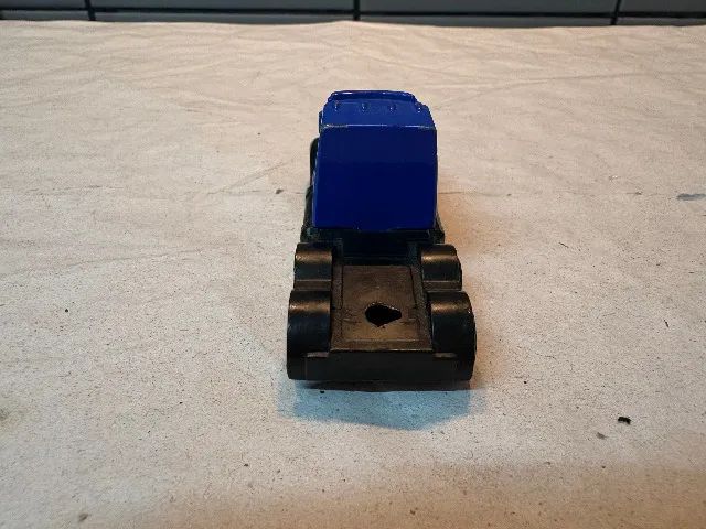 Caminhao Fastlane 1/64  - usado sucata  - leia - Foto 4
