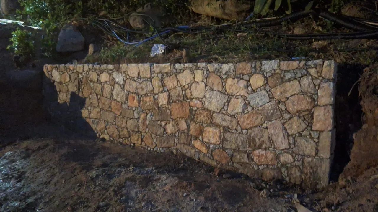 Trabalho  com muros de pedras  - Foto 5