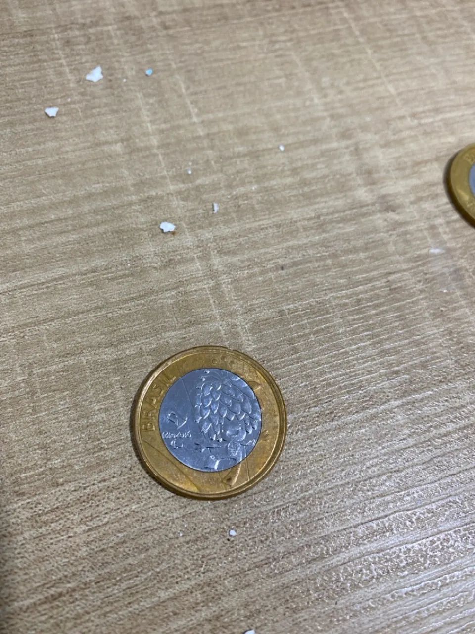 Vende-se lote com 3 moedas raras  - Foto 4