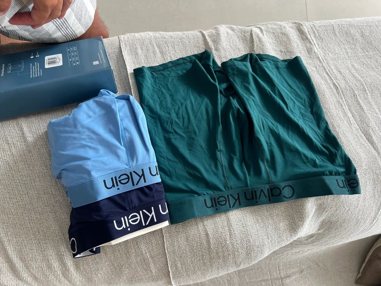 Kit de Cuecas Calvin Klein Tamanho M - Foto 2