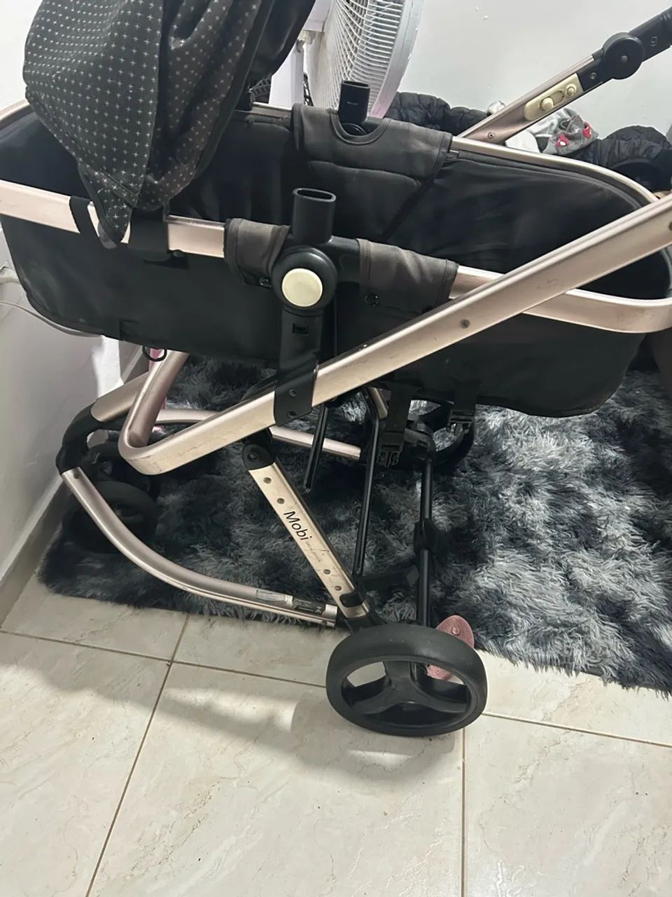 Carrinho de bebê a venda  - Foto 3