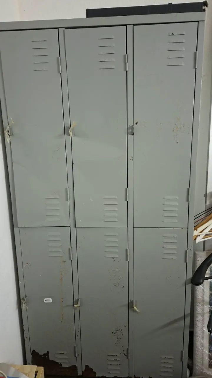 Armário de aço - 6 portas
