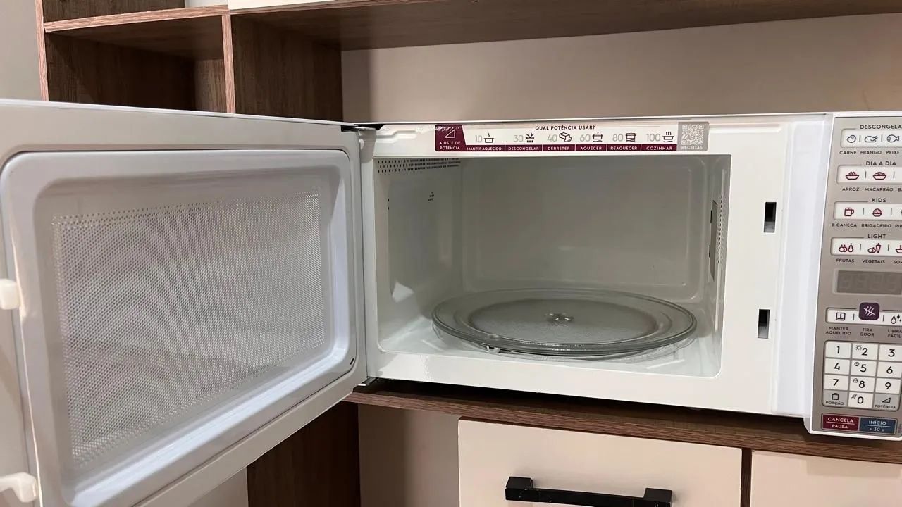 Microondas Eletrolux 34litros - Foto 2