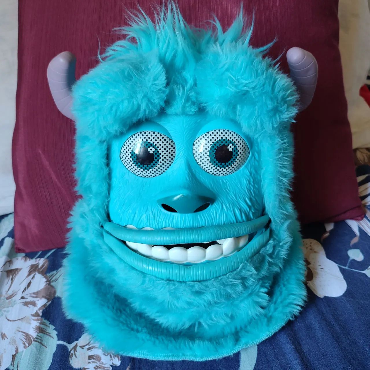 MÁSCARA INTERATIVA SULLIVAN - Disney/Pixar Monstros S.A