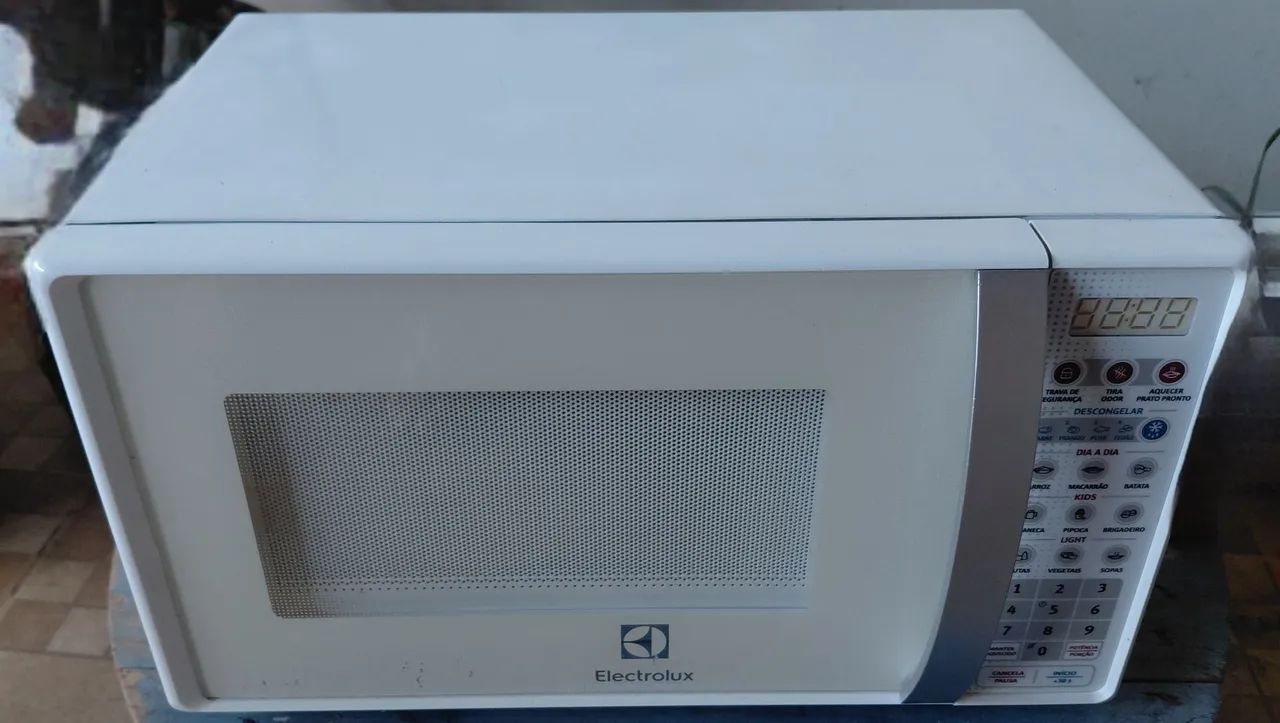 Vende-se Microondas Eletrolux Usado