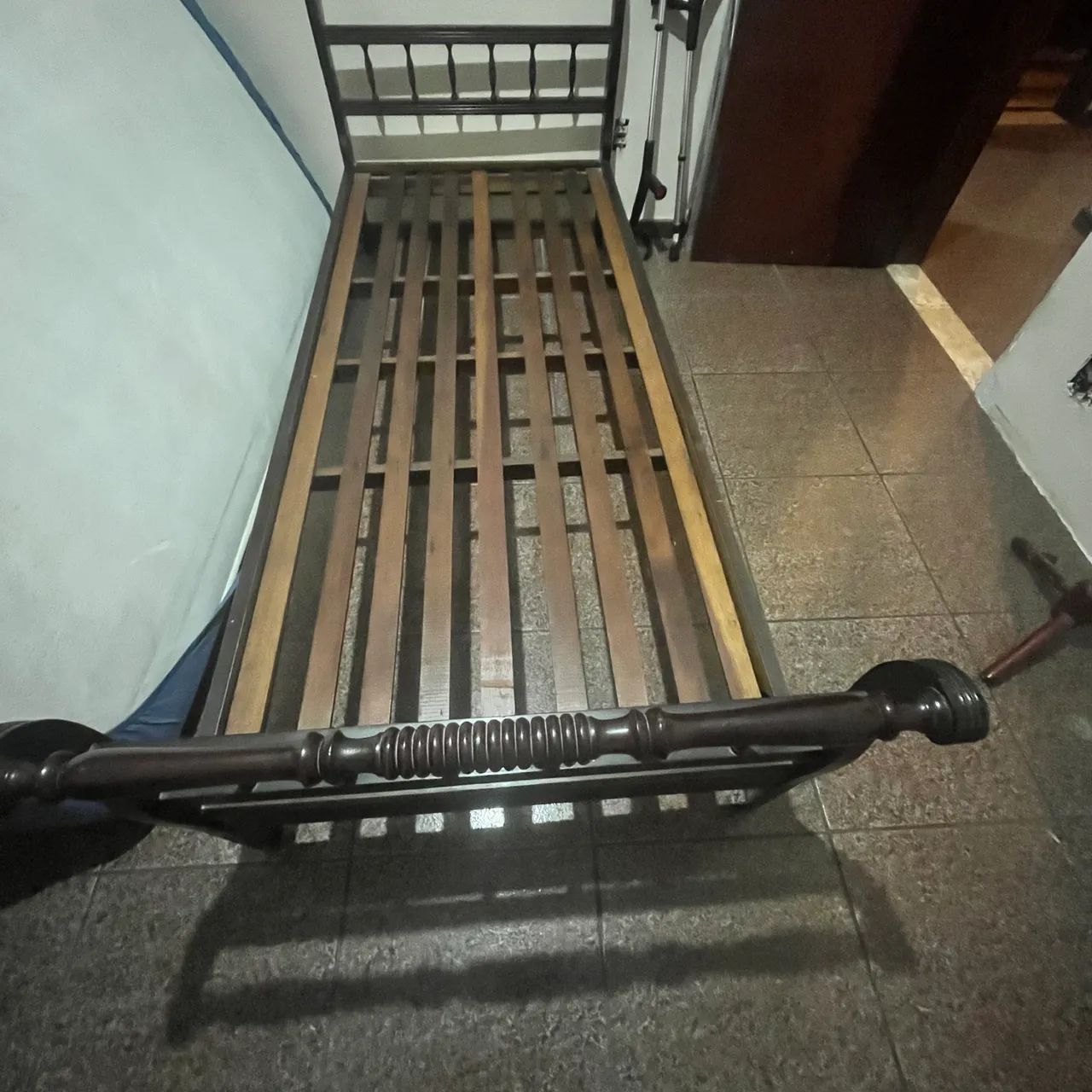 Cama de madeira romântica  - Foto 2