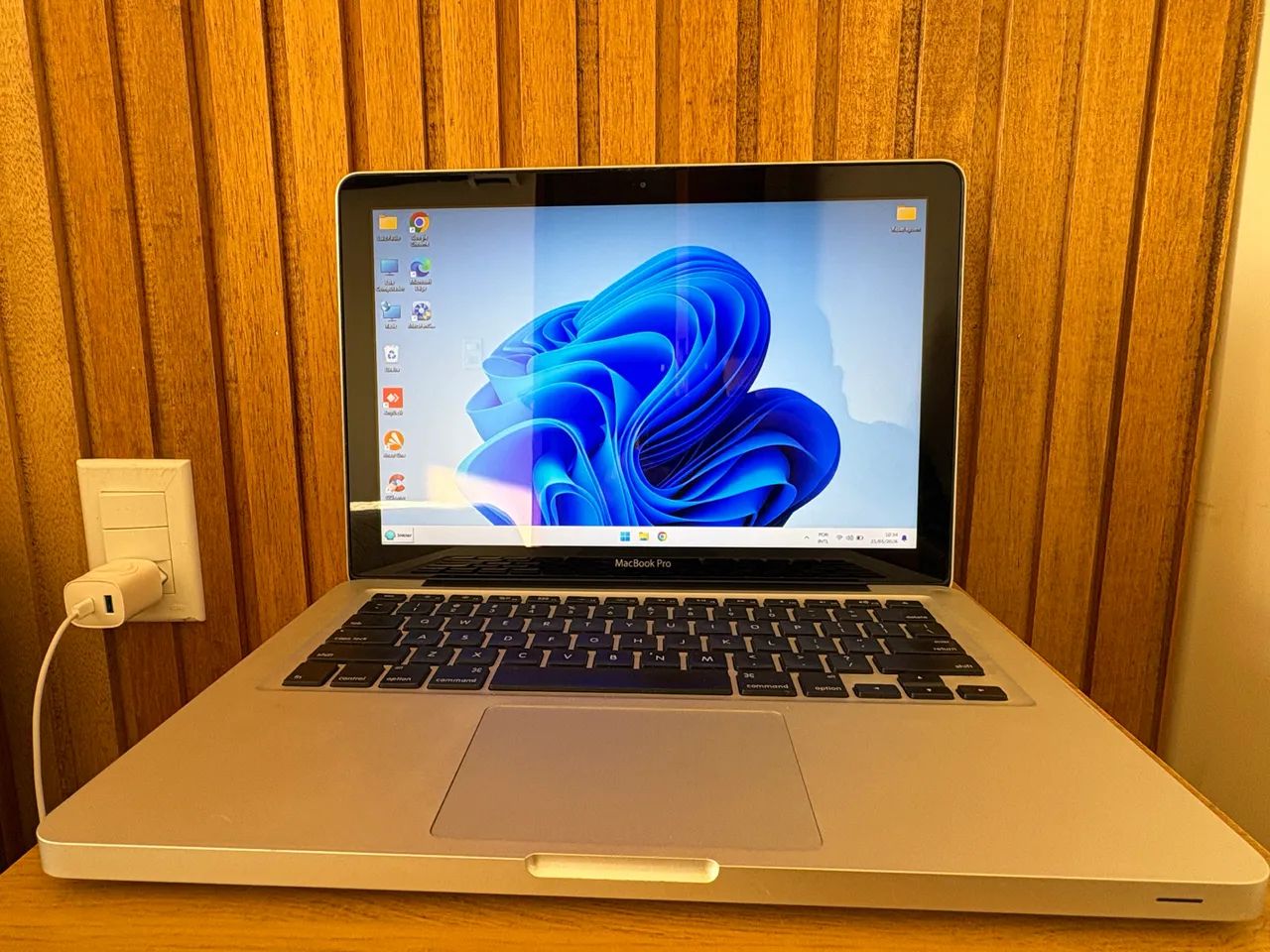 Notebook Apple i5 10GB SSD WINDOS 11