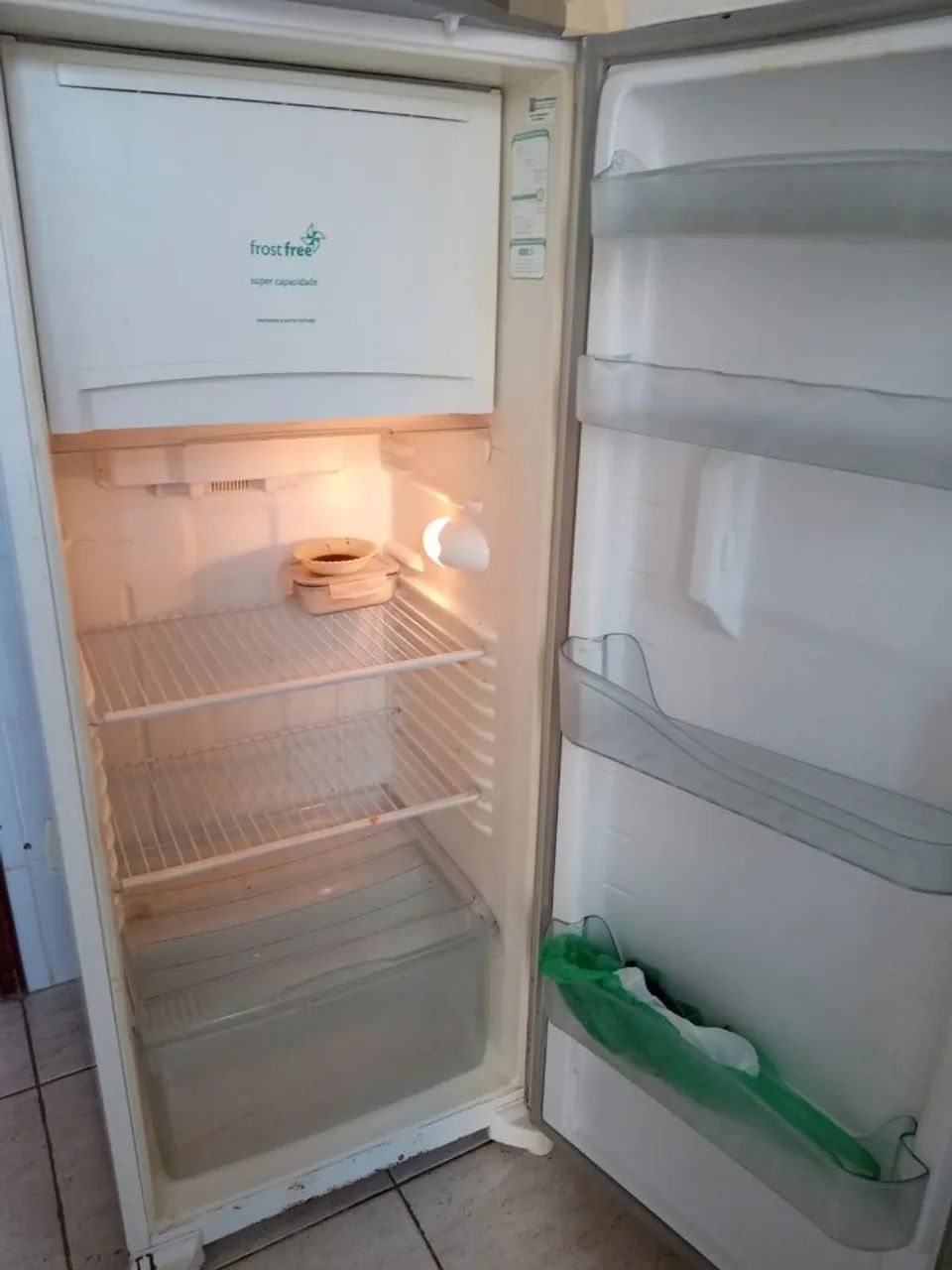 Vendo alguns móveis e eletrodomésticos.  - Foto 2
