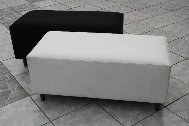 Pufe retangular 055x1,10 em korino na cor: branca usado