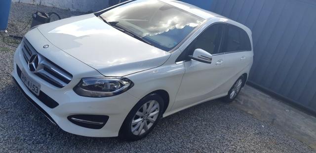 Mercedes B 200 2015 top