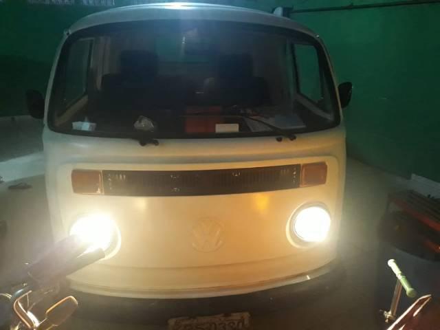 Kombi furgão 1989 top toda reformada,motor novo, setor direção novo,cambio zero revisado. - Foto 4