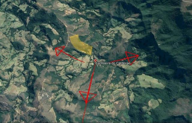Terreno próximo a cachoeiras do Caldeirão. Baependi/MG
