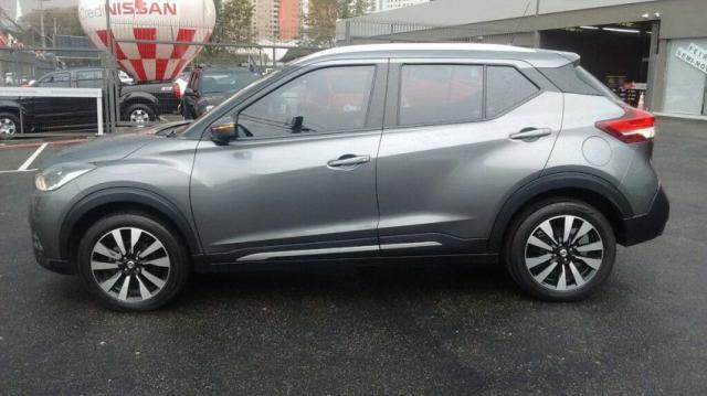 NISSAN KICKS SL 1.6 16V CVT FLEX Cinza 2016/2017 - Foto 9