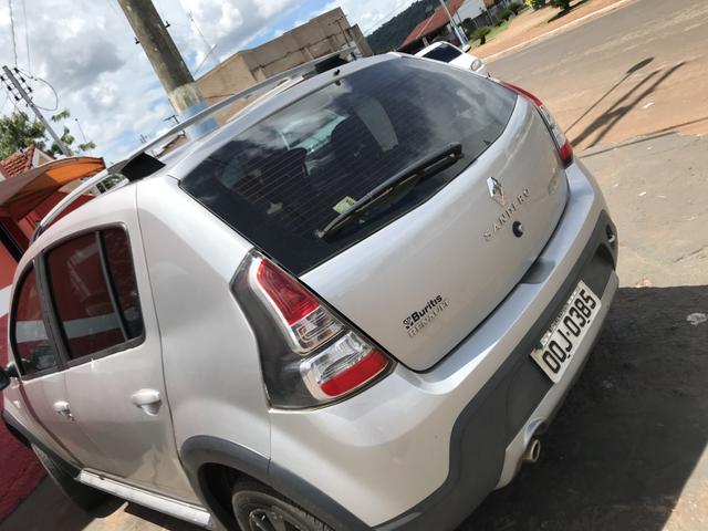 Sandero Stepway automático 13/14 - Foto 3