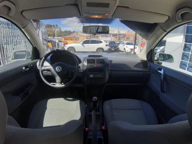 Volkswagen Polo Sedan 1.6 8v - Foto 13