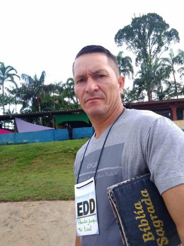 Pedreiro disponível